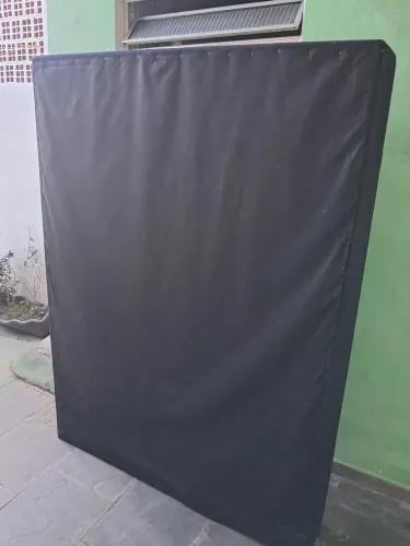 Vendo cama box e poltrona