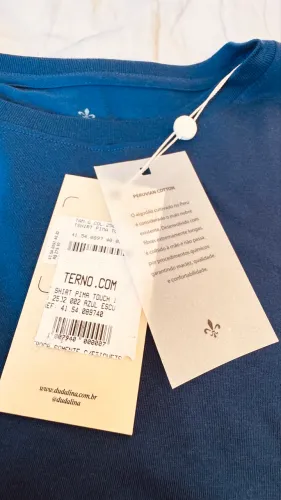 Duas camisas Dudalina
