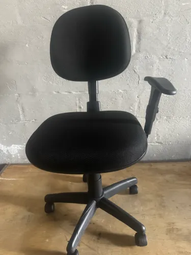 Vendo cadeira de escritório