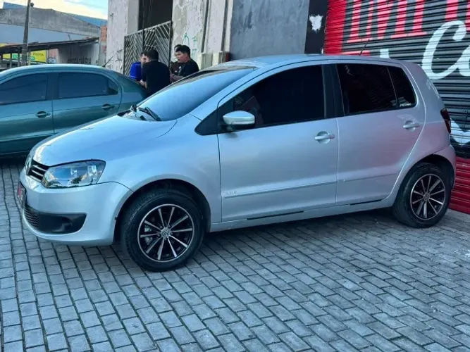 Volkswagen Fox 1.0 MI Total Flex 8V 5P 2011