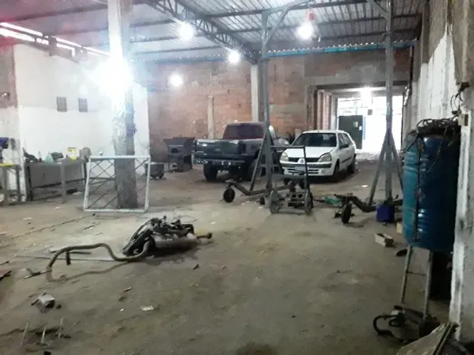 Alugo galpão 220 MT