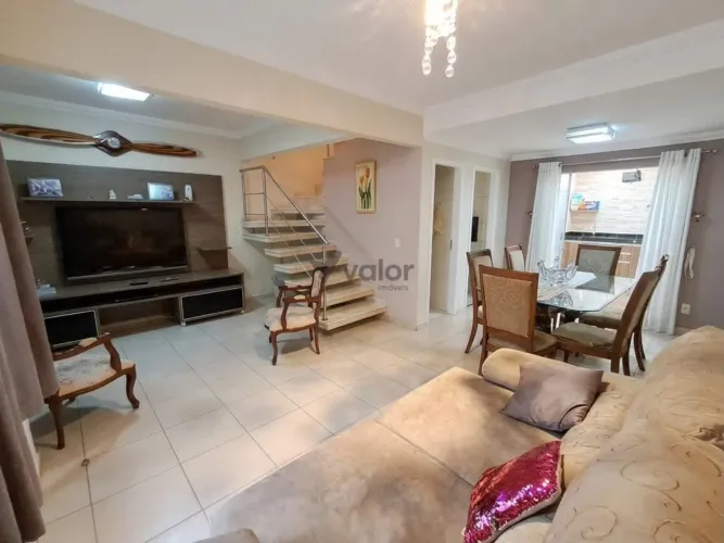 Casa à venda em Campinas, Parque Rural Fazenda Santa Cândida, com 3 quartos, com 105 m²