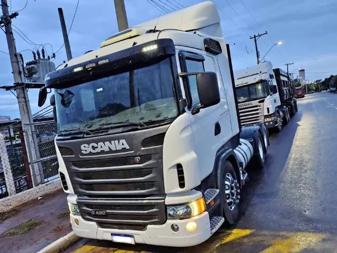 SCANIA 2012 caminhão scania g420