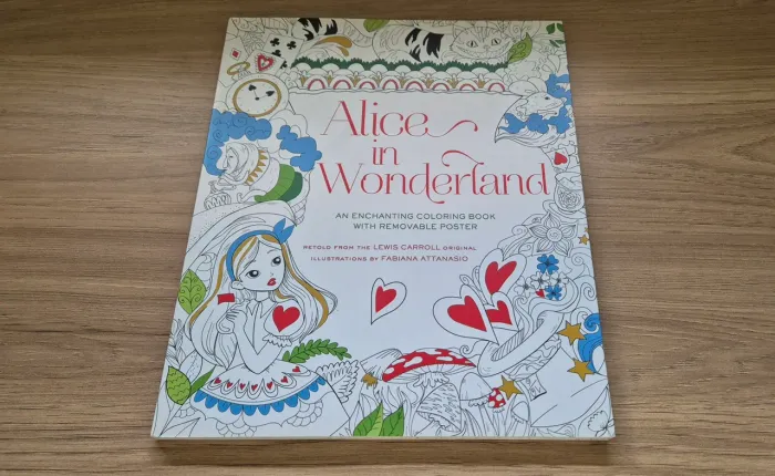 Livro de Colorir Alice in Wonderland Fabiana Attanasio