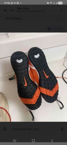 Chuteira importada de Portugal