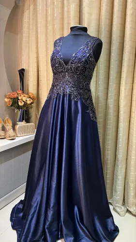 VESTIDO FESTA ALFAIATARIA AZUL MARINHO BORDADO PEDRARIA,BRILHO, FORMATURA, MÃE, MADRINHA
