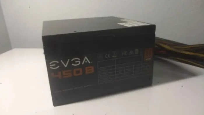 Fonte EVGA 450W ATX 80 plus Bronze 100-bt-0450-k1