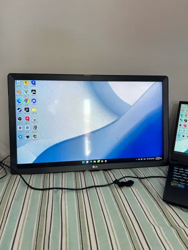 TV LG 24 Smart TV - IDEAL PARA QUARTO E USAR COMO MONITOR