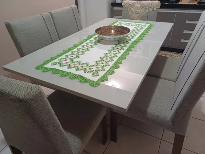 Mesa de Jantar 6 cadeiras