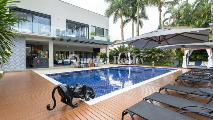 Casa no Condomínio Costa Verde Tabatinga com amplo jardim