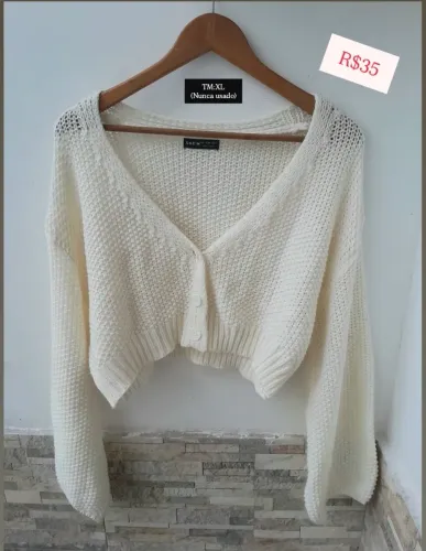 Brechó roupas novas e usados