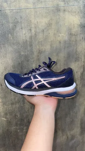 Tênis Asics N° 37