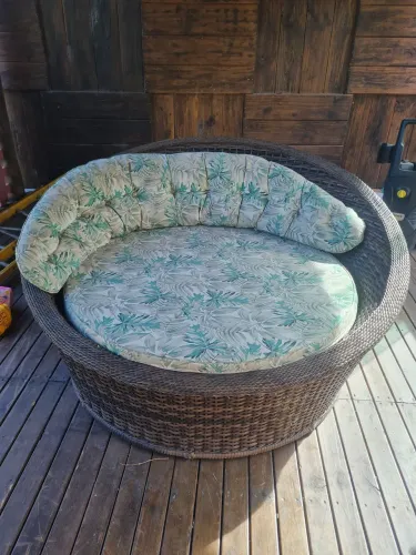 Chaise para áreas externas em vime e alumínio 