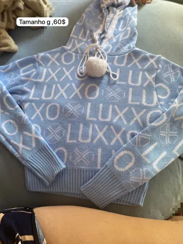 Roupas e acessórios 