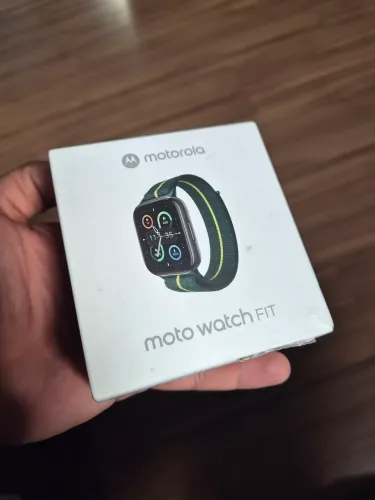 Moto Watch Fit