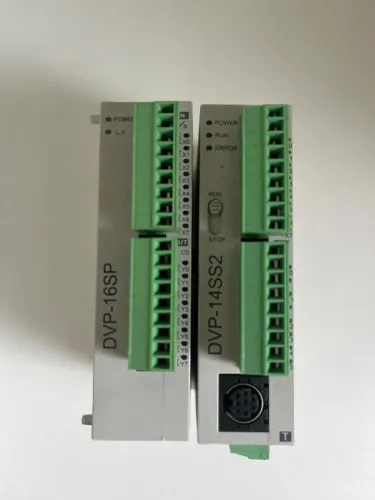 KIT CLP DELTA DVP14SS211T + MÓDULO DE EXPANSÃO DVP16SP11T Produtos usados, retirados de l