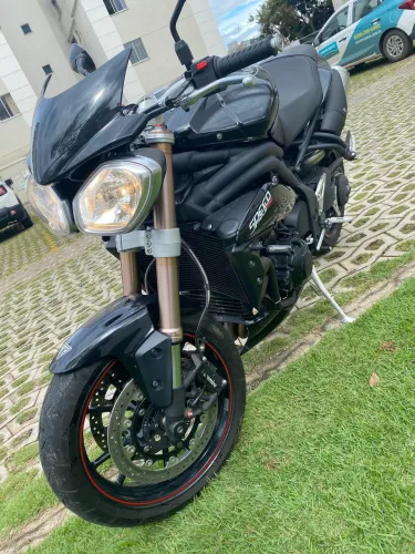 Triumph Speed 1050 Preta | 28 mil km | Impecável