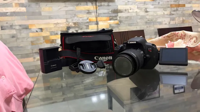 Canon EOS Rebel T5i - Seminova | Apenas 7.785 cliques