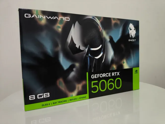 Placa de vídeo NVidia RTX 5060 8GB Gainward Ghost Nova.
