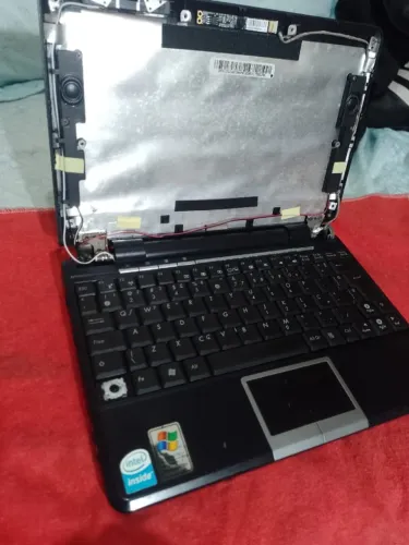 Netbook Eee Pc Asus Com defeito para Aproveitar Peças