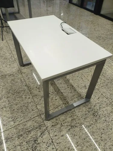 Mesa gerencial de escritório