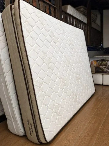 Colchão Queen ortobom Ouro spring pillowtop sem uso, luxo Aceito cartão e entrego!