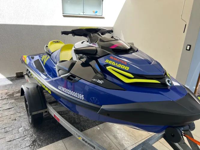 Jetski Seadoo Wake Pro 230