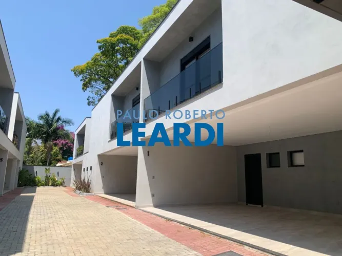 CASA EM CONDOMÍNIO - ALTO DA BOA VISTA - SP