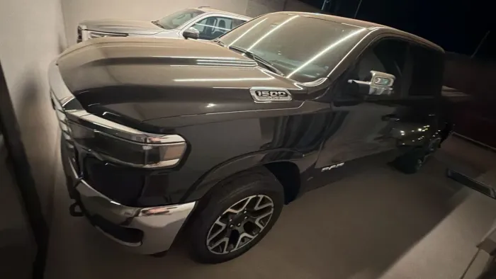 Ram 1500 Laramie 3.0 CD Bi-TB 4X4 Aut. 2025