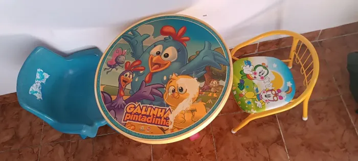 mesinha infantil da galinha pintadinha