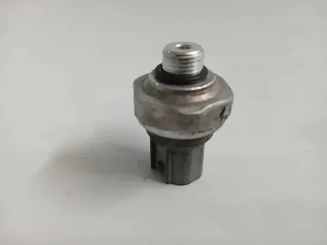 Sensor de Pressão de Óleo do Motor Kwid 1.0 2017/2024