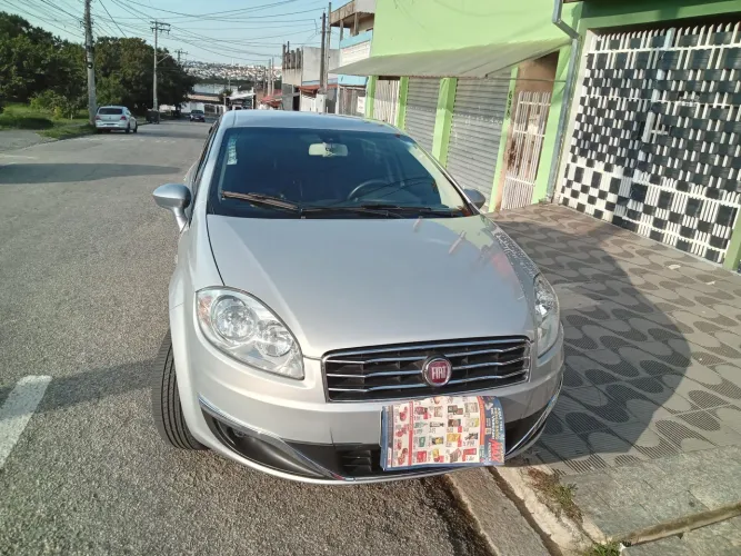 Fiat Linea Absolute 1.9/1.8 Flex Dualogic 4P 2016