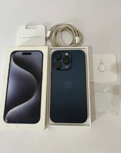 iPhone 15 pro 256gb