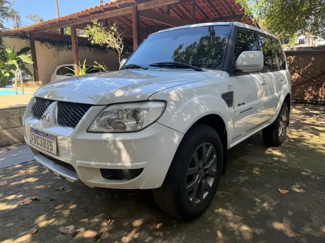 Mitsubishi Pajero TR4 2.0/ 2.0 Flex 16V 4X4 Aut. 2014
