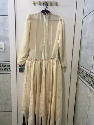 Vestido de prenda adulta