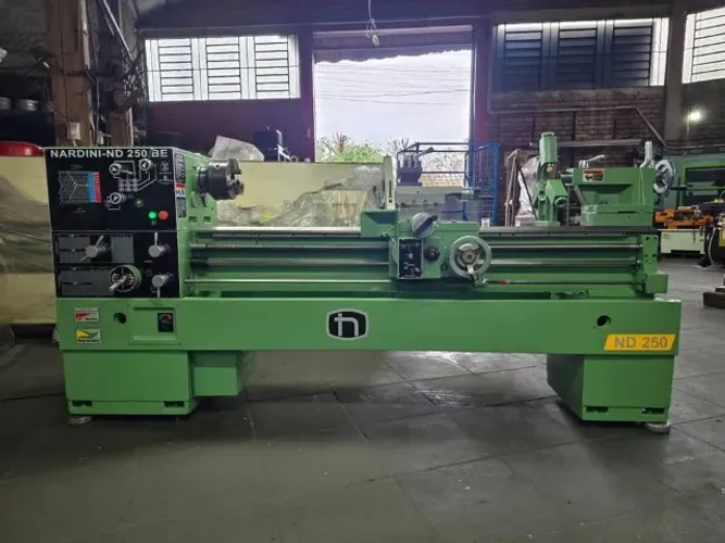 Torno Mecânico Nardini ND 250 - Torno Mecânico