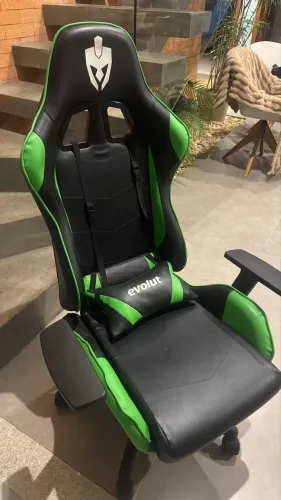 Vendo Cadeira Gamer usada poucas vezes