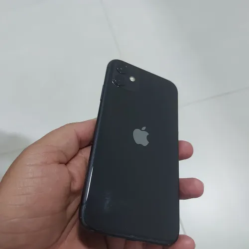 Iphone 11 64gb sem detalhes parcelo no cartão com juros da máquina a vista da pra negociar