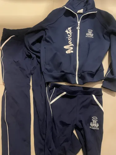 Roupas Marista blusa frio short calça 14 anos, veste 12 anos