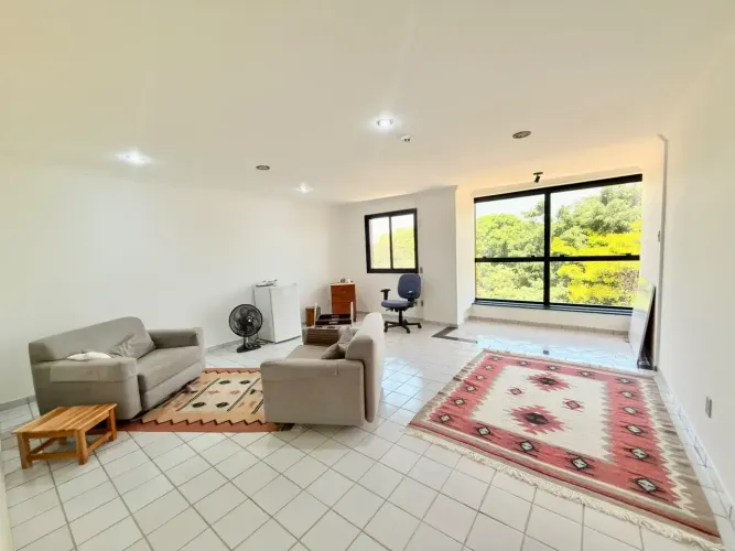 Sala Comercial de Canto e Mobiliada no Ed. San Marino - Asa Sul
