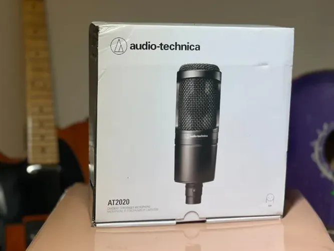 Microfone Condensador Audio-Technica AT2020