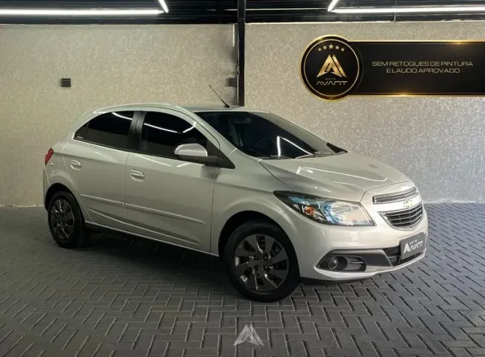 Chevrolet Onix Hatch LT 1.4 8V Flex Mec. 4P 2013