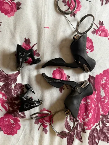 Sti shimano 105 mecânico com pinça de freios a disco mecânico 