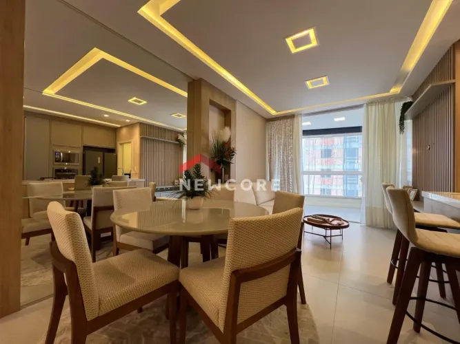 Apartamento em Av Nereu Ramos, Esq 334 E 336 - Meia Praia - Itapema/SC