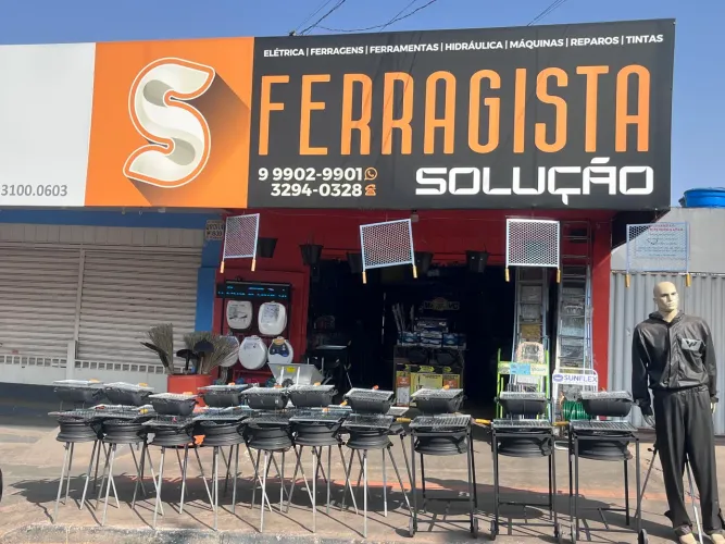 Vendo Ferragista na Avenida Mangalô 