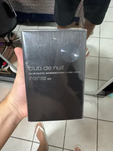 Perfume árabe Club de Nuit original 