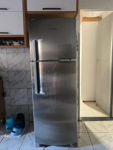Excelente Oportunidade! Refrig Brastemp BRM44 Frost Free