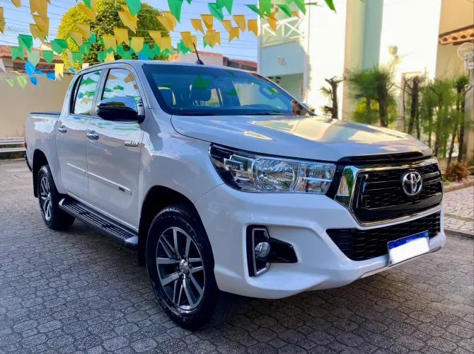 Toyota Hilux CD SRV 4X4 2.8 TDI Diesel Aut. 2020