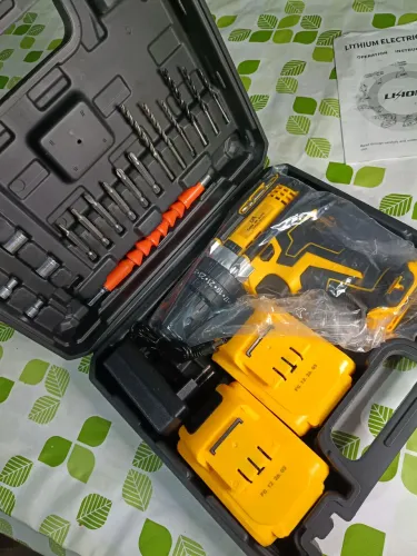 Desapego de Parafusadeira Nova com Maleta completa
