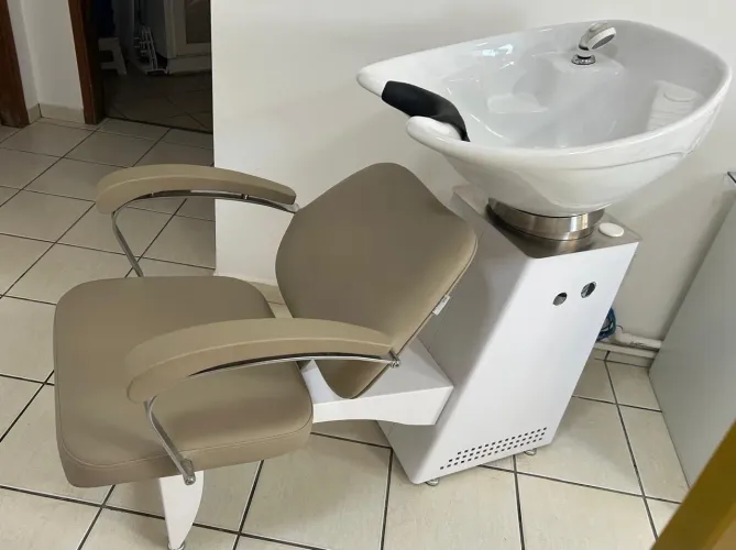 Lavatório Salão de Beleza com Aquecedor